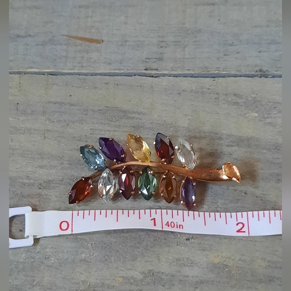 Vintage 18K Yellow Gold Custom Leaf Design Multi Coloured Gemstones Brooch - Picture 15 of 16